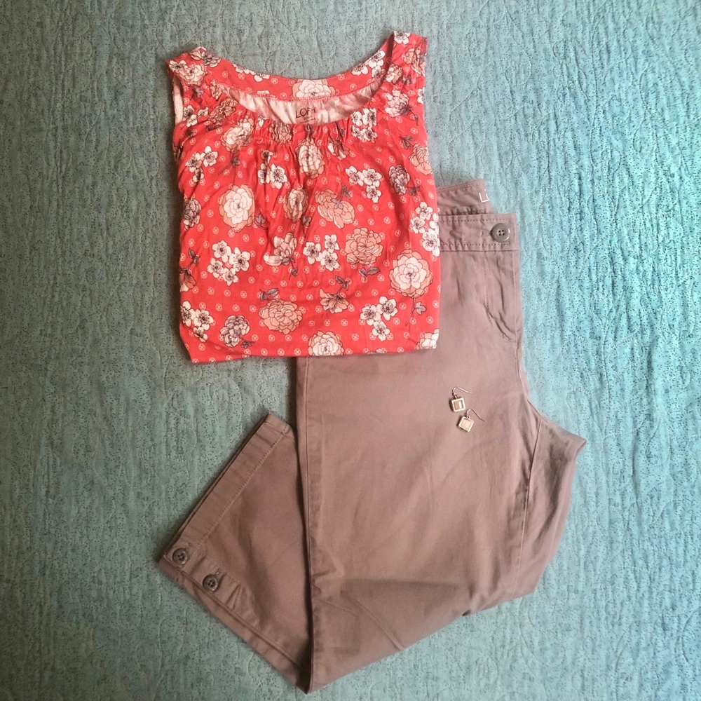 Coral Loft Top with Floral Pattern